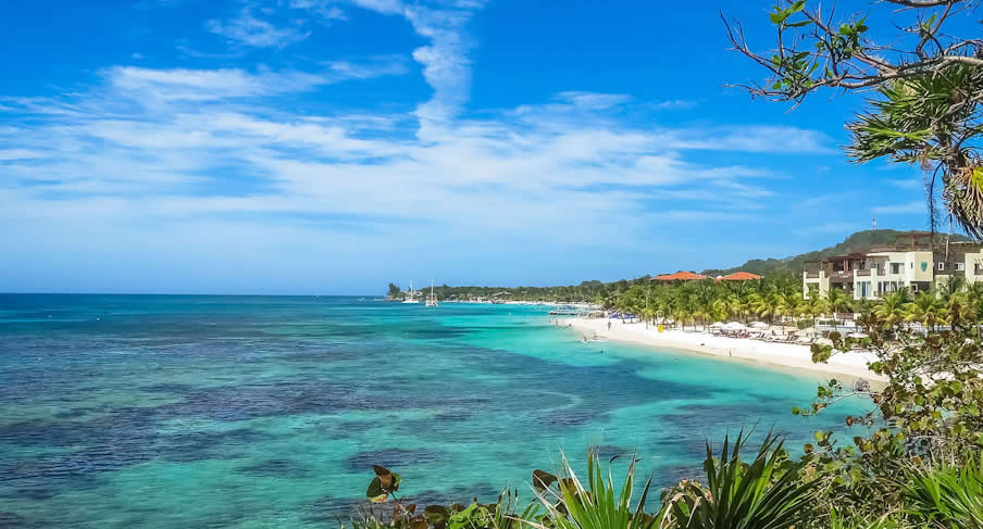 Juan Manuel Gálvez International Airport (RTB), Roatan, Honduras